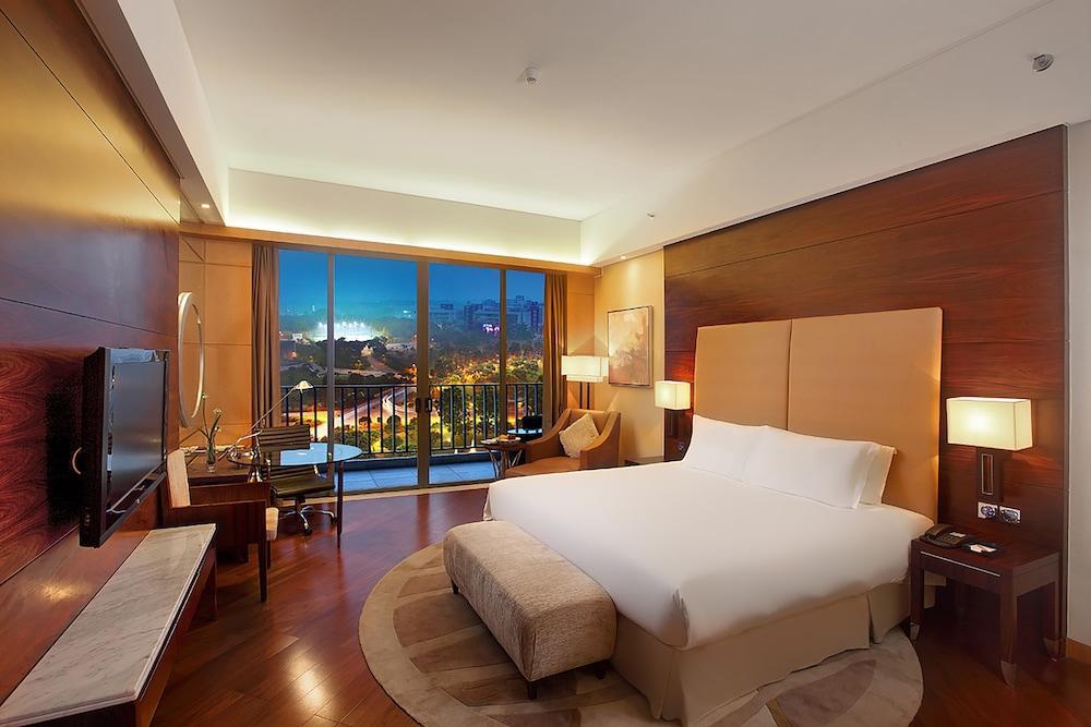 Hyatt Regency Dongguan Hotel Dongguan  Exterior photo